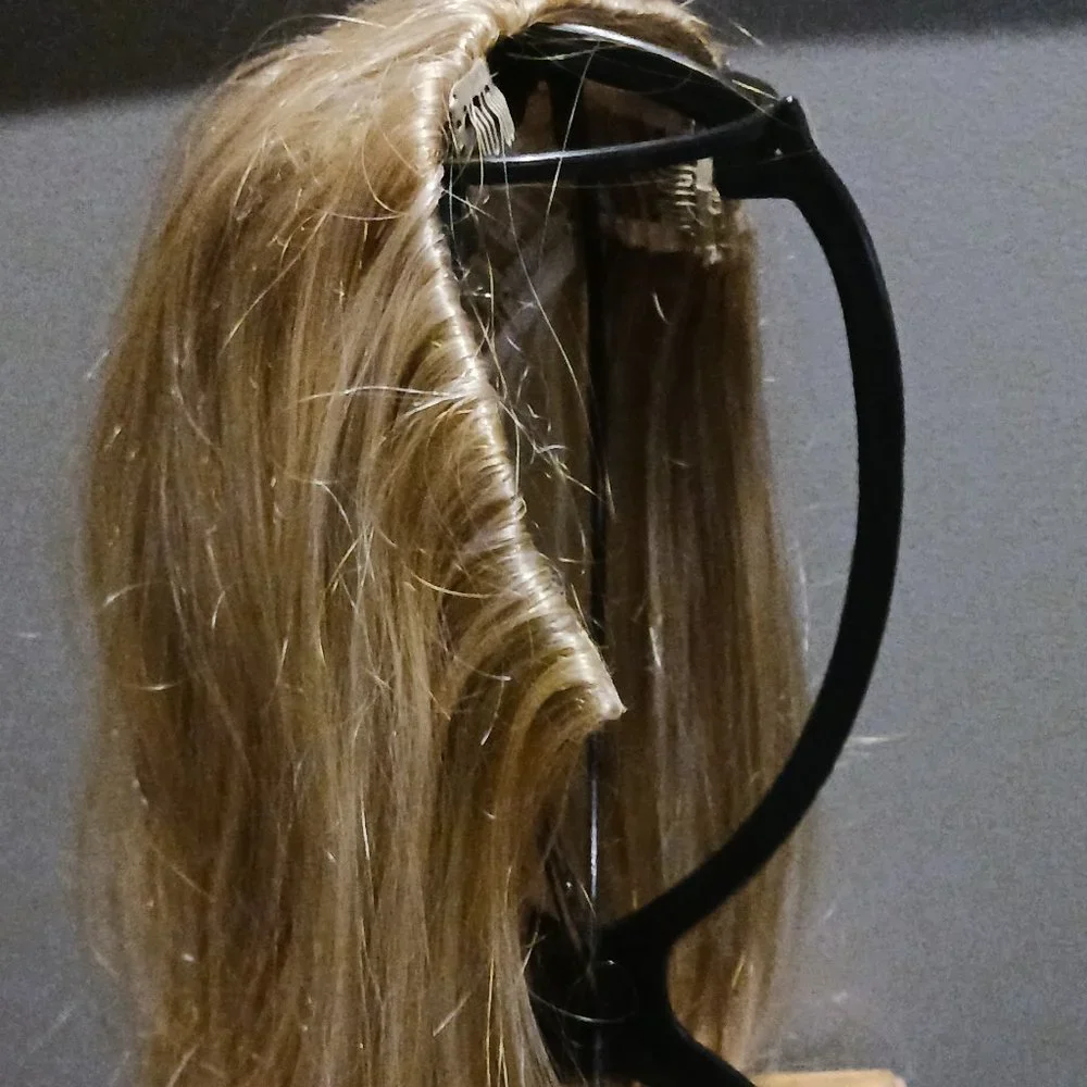 New Blonde Clip-In Hair 1/2 Wig by Hairdo Exclusively From Hair U Wear - Picture 2 of 4